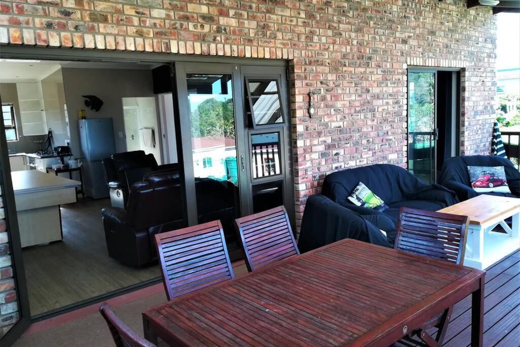 2 Bedroom Guest Suite At A-Frame Glengariff Beach Glen Eden Eksteriør billede